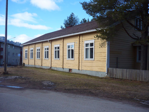 Lähteentien Pirtti